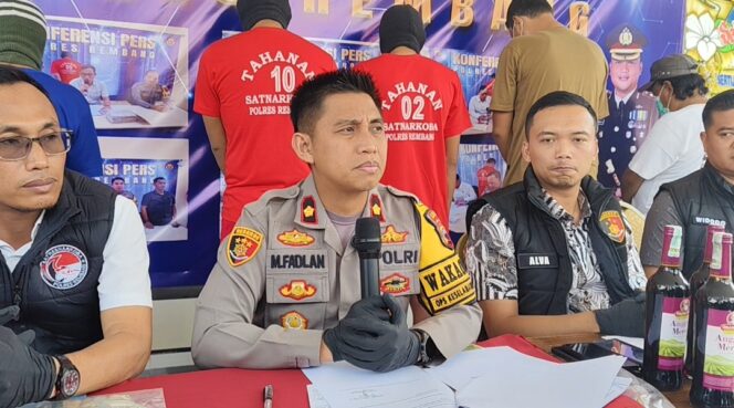 
					Dua Sopir Ditangkap Saat Bawa Sabu-Sabu di Jalur Pantura Rembang