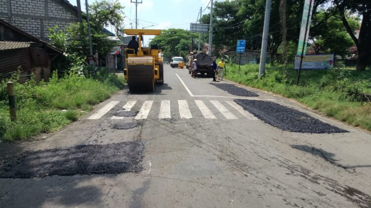 Pemkab Rembang Percepat Perbaikan Jalan Berlubang, Prioritaskan Ruas Utama untuk Keamanan Pengendara