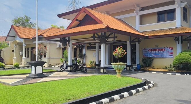 
					Kantor DPU TARU Rembang. (Foto: rembangsepekan.com)