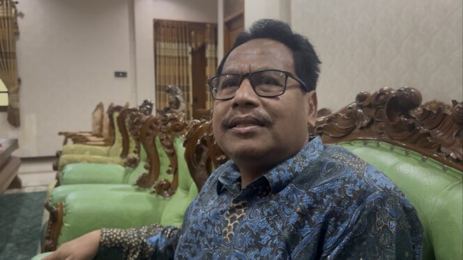 
					Bupati Rembang Harno angkat suara soal BUMD bermasalah, Selasa (20/5/2025) di rumah dinasnya. (Foto: rembangsepekan.com)