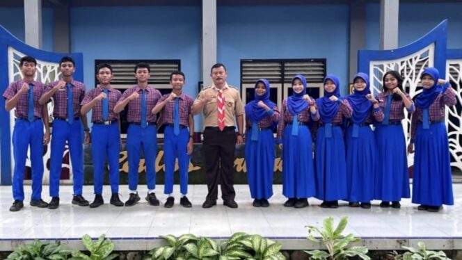 
					11 Siswa SMPN 2 Rembang lolos seleksi SMA Taruna Nusantara tahun ini. (Foto: rembangsepekan.com)