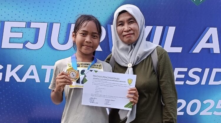 Lintang juara lomba lari 60 meter dalam Kejurwil Eks Karesidenan Pati dan Grobogan di GOR Joyokusumo, Pati, Sabtu (28/6/2025). (Foto: rembangsepekan.com)