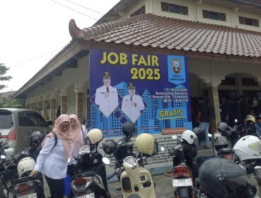 Pembukaan Job Fair Rembang 2025, di Gedung Haji, Rembang, Rabu (11/6/2025). (Foto: Doni Setiawan/rembangsepekan.com)