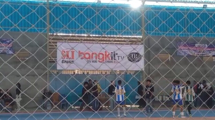 HMPS Administrasi Publik UNDIP Rembang menggelar turnamen futsal di Lapangan Puri Berlian Park, Rembang, 21–22 Juni 2025. (Foto: Doni Setiawan/rembangsepekan.com)
