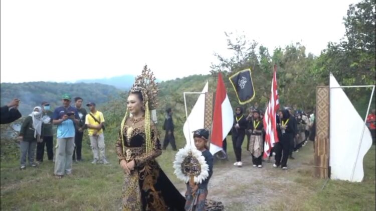 Gelar Budaya Santibadra di Punden Tapaan Mpu Santibadra, Desa Warugunung, Kecamatan Pancur, Kabupaten Rembang, Rabu (26/6/2025). (Foto: Doni Setiawan/rembangsepekan.com)