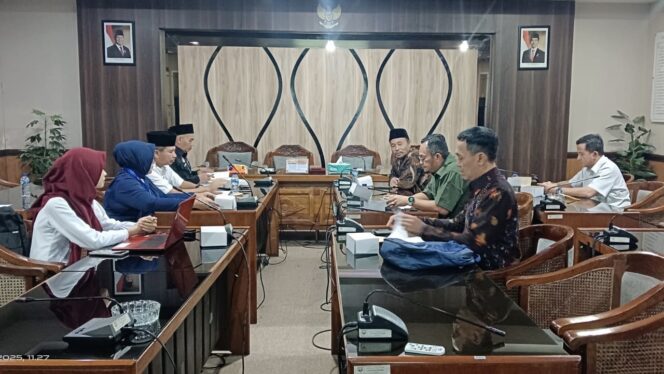 
					Polemik SPMB di Rembang, Siswa Menangis Tak Diterima Sekolah Negeri, DPRD Panggil Disdik