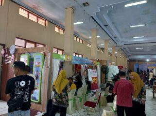 Stand Dinkes di Gelaran Rembang Expo 2025, Kamis (31/7/2025). (Foto: Doni Setiawan/rembangsepekan.com)