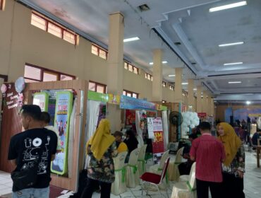 Stand Dinkes di Gelaran Rembang Expo 2025, Kamis (31/7/2025). (Foto: Doni Setiawan/rembangsepekan.com)