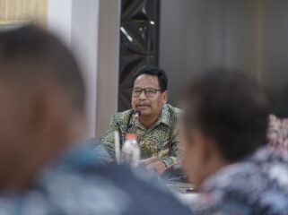 Pemkab Rembang menggelar rakor singkronisasi data kepesertaan BPJS Kesehatan dan berbagai program bantuan sosial lewat DTSEN, di ruang Bupati Rembang, Selasa (5/8). (Foto: rembangsepekan.com)