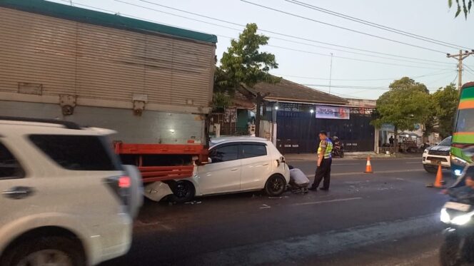 
					Kecelakaan Lalu Lintas di Jalur Pantura, Ruas Desa Pacar, Rembang, Jumat (1/8/2025). (Foto: Doni Setiawan/rembangsepekan.com)
