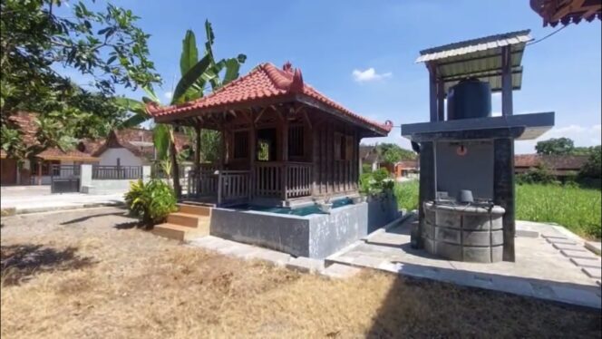 
					Musala yang diduga dipakai 2 ASN di Pancur, melakukan tindak asusila, Jumat (1/8/2025). (Foto: rembangsepekan.com)