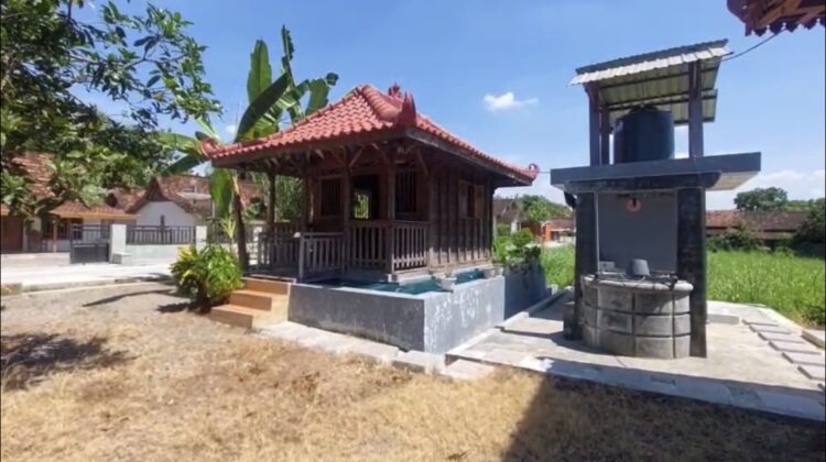 Musala yang diduga dipakai 2 ASN di Pancur, melakukan tindak asusila, Jumat (1/8/2025). (Foto: rembangsepekan.com)
