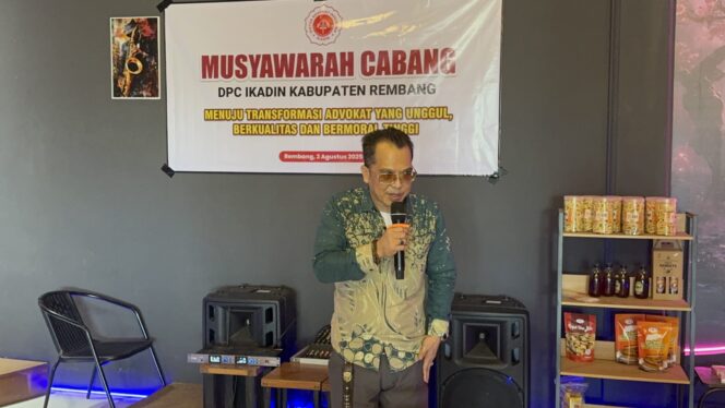 
					Abdul Munim resmi terpilih menjadi Ketua IKADIN Rembang, Sabtu (2/8/2025). (Foto: rembabgsepekan.com)
