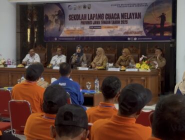 BMKG menggelar Sekolah Lapang Cuaca Nelayan (SLCN) di Aula Lantai 4 Kantor Bupati Rembang, Senin (4/8/2025). (Foto: rembangsepekan.com)