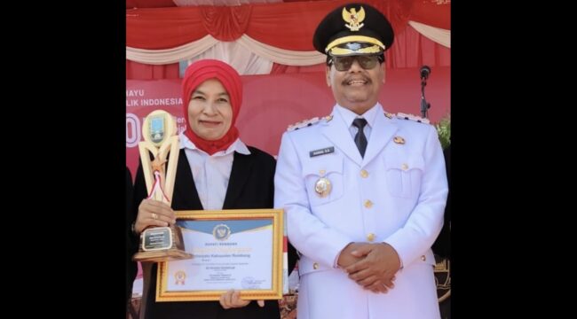 SDN Ngemplak, Lasem, Rembang, meraih penghargaan Adiwiyata Terbaik II tingkat kabupaten. (Foto: rembangsepekan.com)