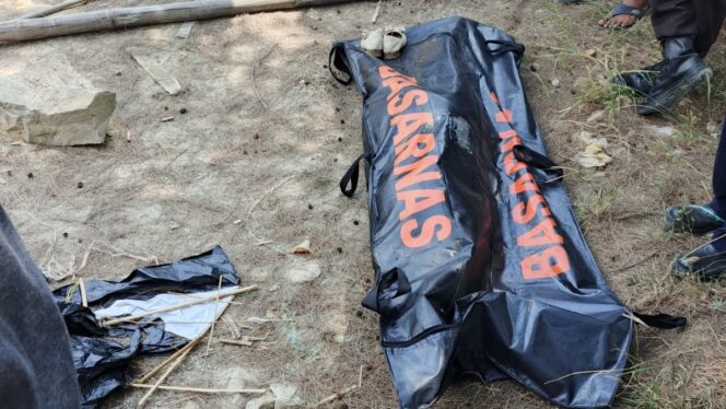 
					Mayat Perempuan Berseragam PNS Ditemukan Mengapung di Perairan Tasikagung, Rembang