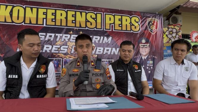 
					Konferensi Pers di Mapolres Rembang, Rabu (10/9/2025), terkait kasus penemuan mayat ASN di Rembang. (Foto: rembangsepekan.com)