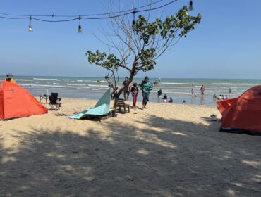 Pantai Indah Layur (PIL) di Duluh Layur, Desa Gedongmulyo, Lasem, Rembang. (Foto: rembangsepekan.com)