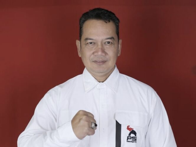 
					Bukan Politisi, Tapi Kini Pimpin PSI Rembang, Ini Sosok Rachmad Hidayat