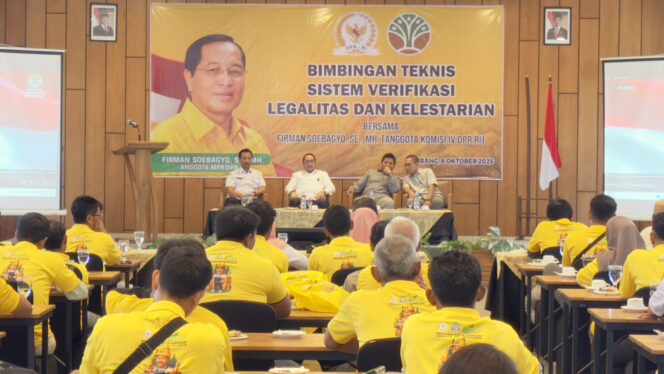 
					Bimtek Sistem Verifikasi Legalitas dan Kelestarian yang digelar Balai Pengelolaan Hutan Lestari (BPHL) Wilayah VIII di Rembang, Rabu (8/10/2025). (Foto: rembangsepekan.com)