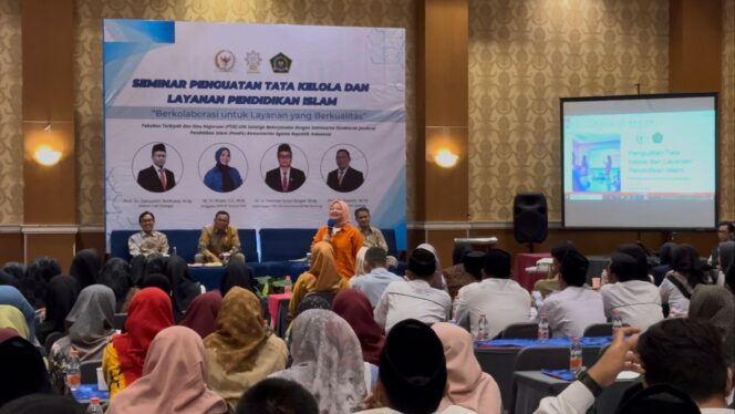 
					Sri Wulan dalam seminar penguatan tata kelola dan layanan pendidikan Islam di salah satu hotel di Rembang, Selasa (21/10/2025). (Foto: rembangsepekan.com)
