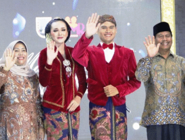 HADIR – Bupati Rembang, Harno saat menghadiri grand final pemilihan Mas dan Mbak Duta Wisata Rembang tahun 2025. Foto : Ist/Rembang Sepekan.