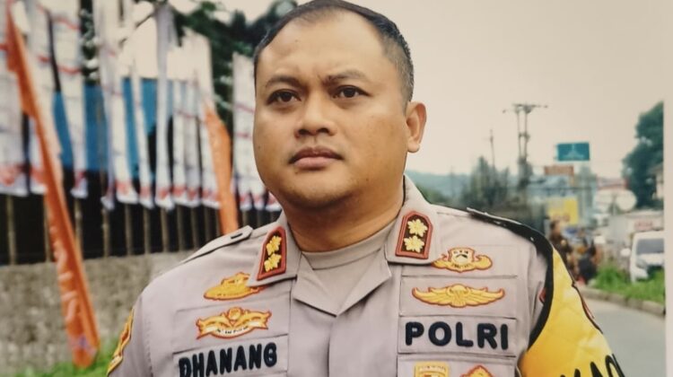 Kapolres Rembang AKBP Dhanang Bagus Anggoro saat meninjau Pos PAM di Rembang, pada hari ini. (Foto: rembangsepekan.com)