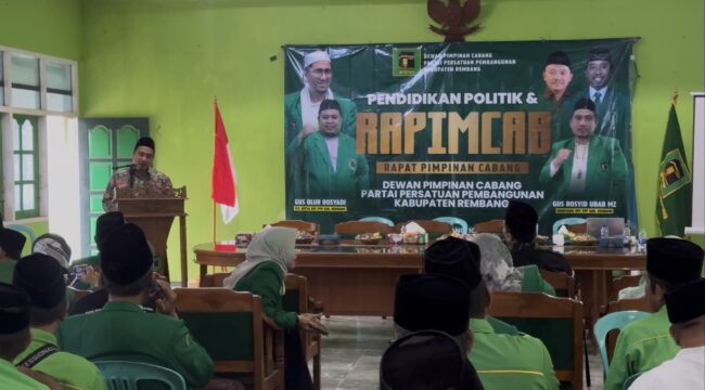 DPC PPP Rembang menggelar Rapimcab sebagai ajang konsolidasi organisasi dan penguatan mesin partai, Rabu (10/12/2025) siang. Foto: rembangsepekan.com