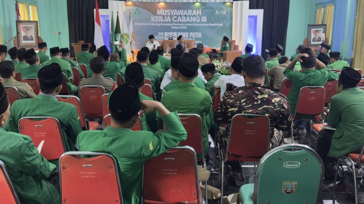 Muskercab X GP Ansor Kabupaten Rembang dan bedah buku “Buku Putih Kota Haji” diikuti 200 peserta, Jumat (23/1/2026), di Gedung Hijau Kompleks Rumdin Wabup Rembang. Foto: rembangsepekan.com