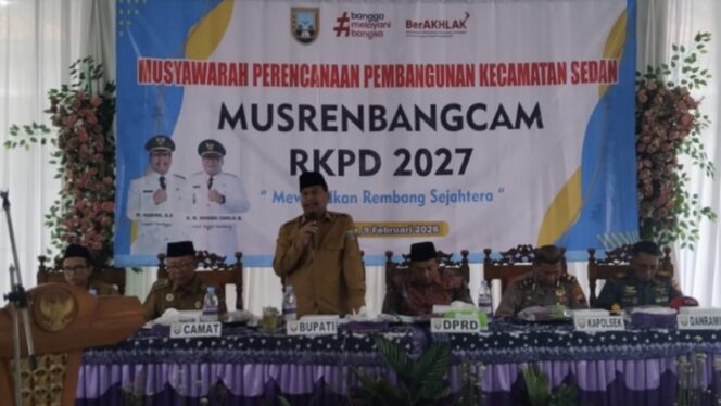 
					Bupati Rembang Harno saat memberikan sambutan pada kegiatan Musrenbangcam di Kecamatan Sedan, Senin (9/2/2026). Foto: rembangsepekan.com