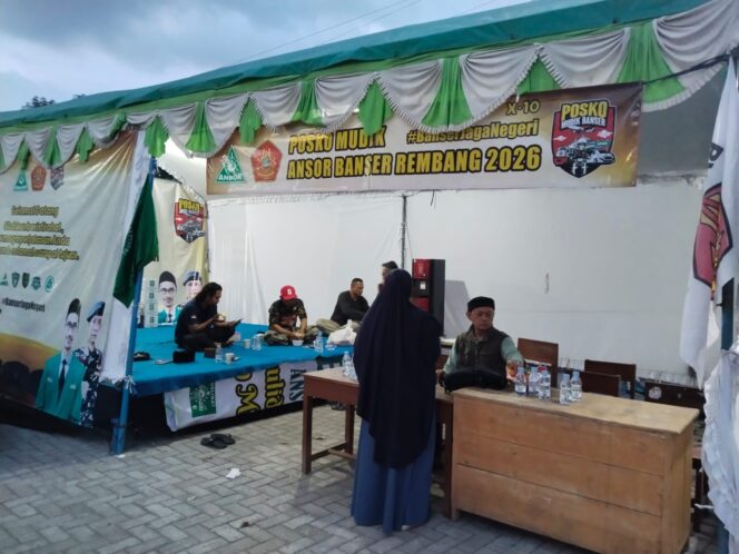 
					Posko Mudik Ansor-Banser di Sluke, Rembang. Foto: rembangsepekan.com