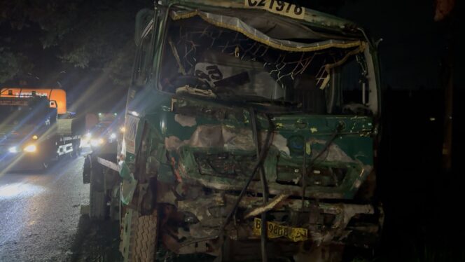 
					KBM Truk tabrakan di Pantura Rembang, masuk wilayah Desa Punjulharjo, Rabu (11/3/2026). Foto: rembangsepekan.com