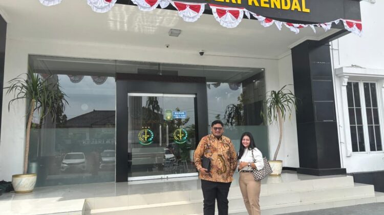 Pasutri pemilik wahana wisata di Kendal jadi korban penipuan. Foto: Istimewa.