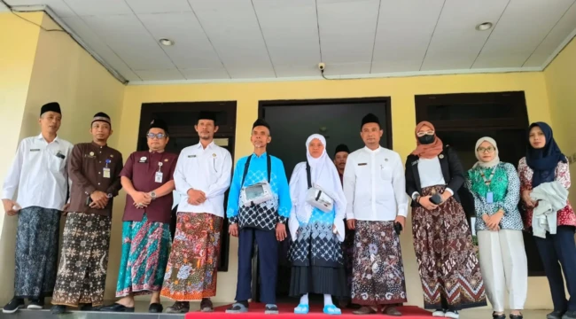 2 Calhaj Rembang berangkat lebih awal, Kamis (30/4/2026). Foto: rembangsepekan.com