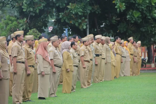 
					ASN Pemkab Rembang saat mengikuti apel. Foto: rembangsepekan.com