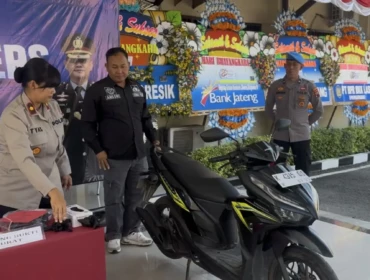 Polres Rembang menggelar Konferensi Pers atas dua kasus kriminal, Selasa (30/6/2026). (Foto: rembangsepekan.com)
