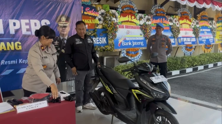 Polres Rembang menggelar Konferensi Pers atas dua kasus kriminal, Selasa (30/6/2026). (Foto: rembangsepekan.com)