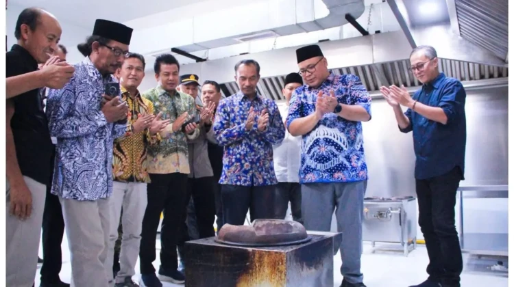 Peluncuran penggunaan CNG,  “Nyala Perdana CNG” di SPPG Dorokandang, Senin (1/6/2026). (Foto: rembangsepekan.com)