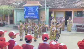 Pembukaan MPLS di SDN Mojokerto, Kragan, Senin (13/7/2026). Foto: rembangsepekan.com