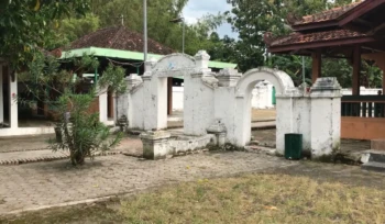 Kompleks Ndalem bekas rumah Sunan Bonang di Desa Bonang, Lasem, Rembang. Foto: rembangsepekan.com