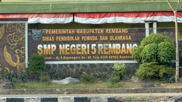 SMP Negeri 5 Rembang. Foto: rembangsepekan.com