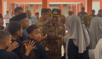 Bupati Rembang mengunjungi lokasi Sekolah Rakyat (SR) di Desa Kaliombo, Sulang, Selasa (4/8/2026). Foto: rembangsepekan.com