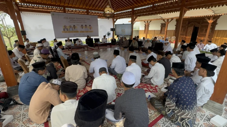 Haul KH Abdullah bin Umar di Graha Avicena Lasem, Rembang, Jumat (11/9/2026) siang. (Foto: rembangsepekan.com)