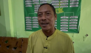 Waka Sarpras MTsN Lasem,Rembang Chris Sutopo saat nenberikan keterangan kepada awak media, Rabu (9/9/2026). Foto: rembangsepekan.com